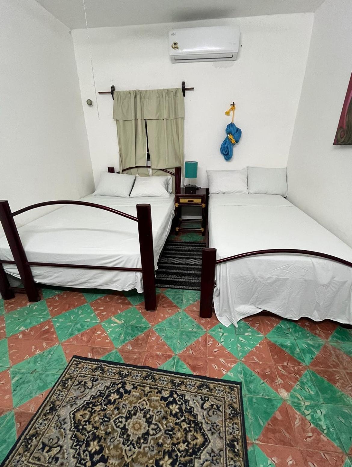 La Casa De Angel Valladolid Номер фото
